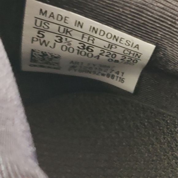 Adidas Edge Lux 4 Running Sneaker Black SZ 5 NEW - Picture 5 of 7